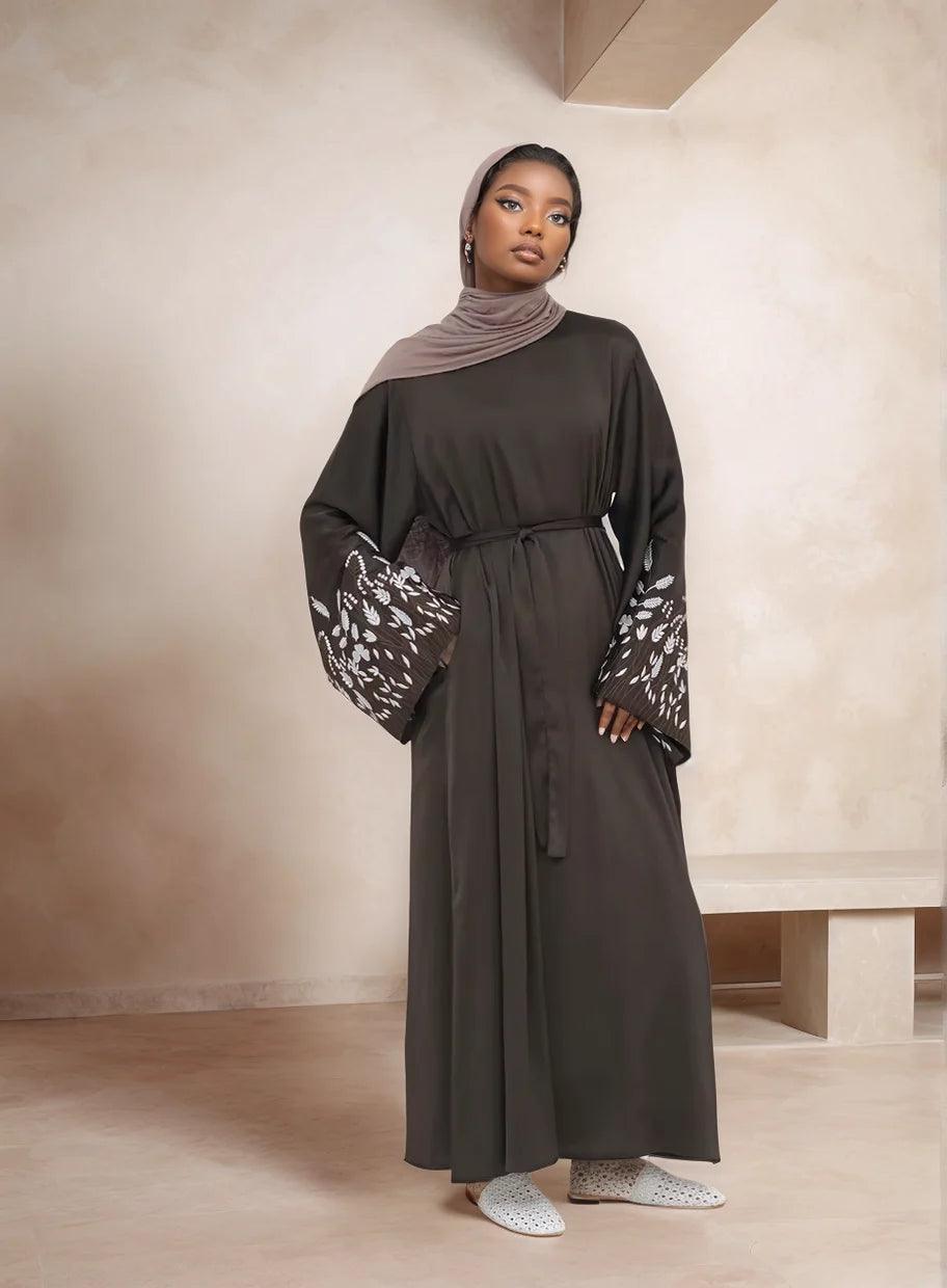 Embroidered Long Sleeve Kaftan Abaya| Modest Dress for Women/BROWN - Mahathelabel