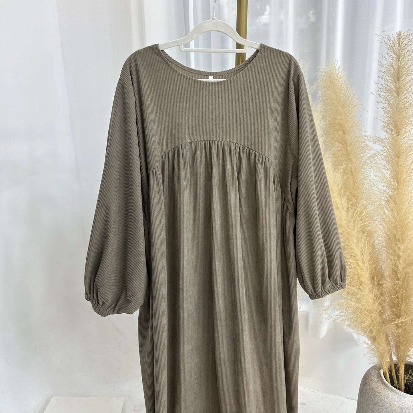 MH28 Winter Corduroy Abaya Dress - Muslim Maxi with Flared Hem & Puff Sleeves