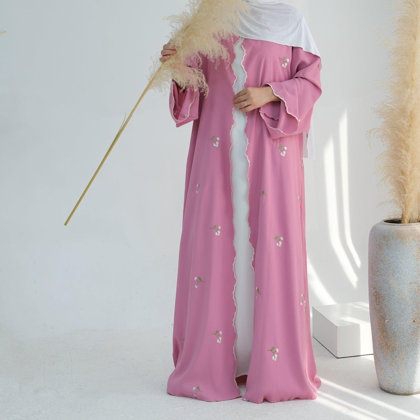 Amira Flower Embroidered Elegant Lace Cardigan - Mahathelabel