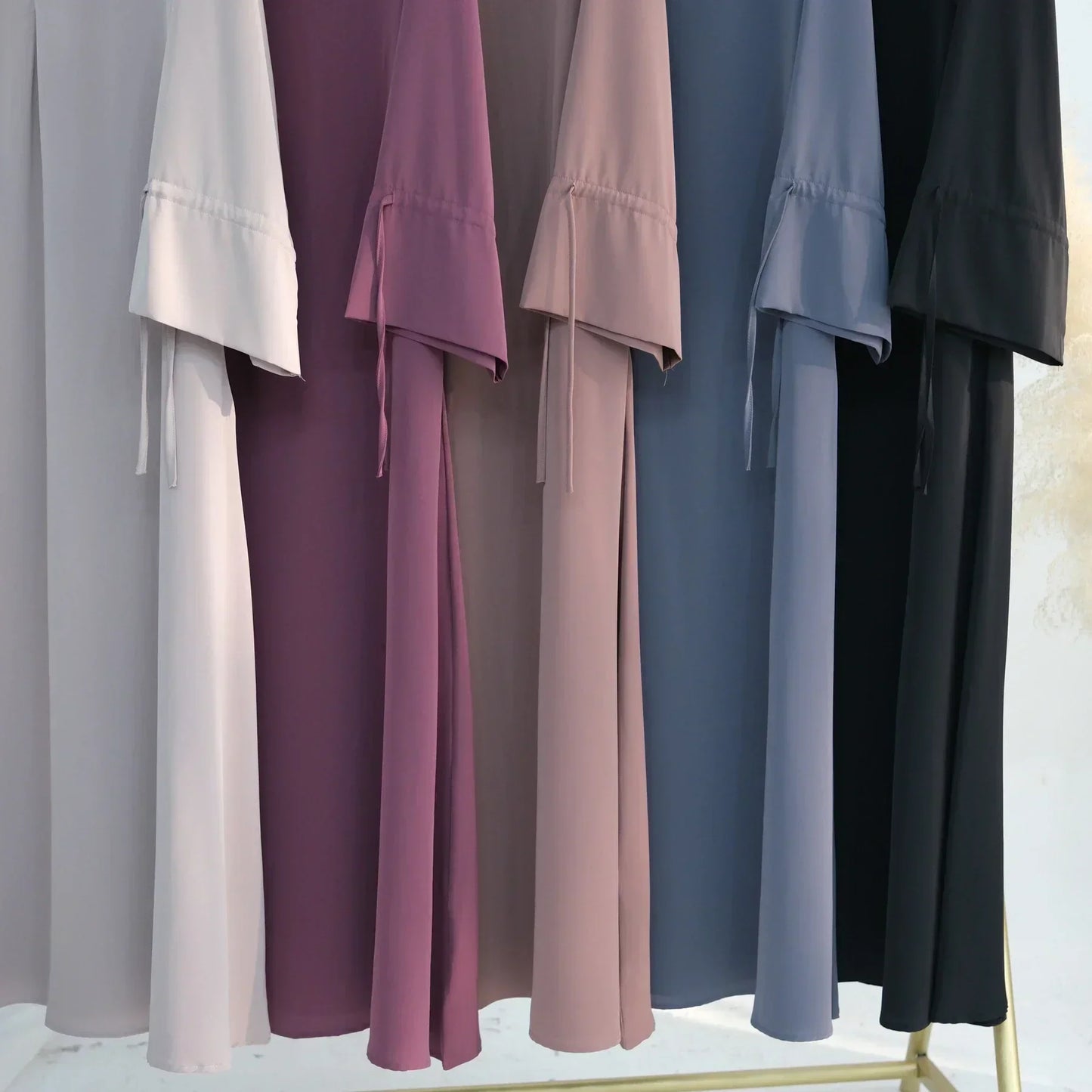 MH21 Muslim Women Nursing-Friendly Abaya – Hidden Zip, Pockets, Modest Maxi