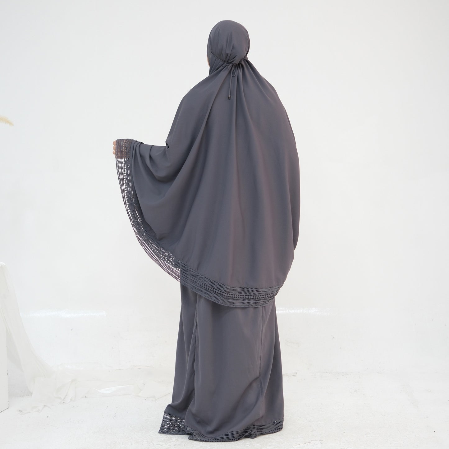 MH91 Khimar Prayer Set – 4-Piece Modest Outfit with Lace Trim & Drawstring Bag