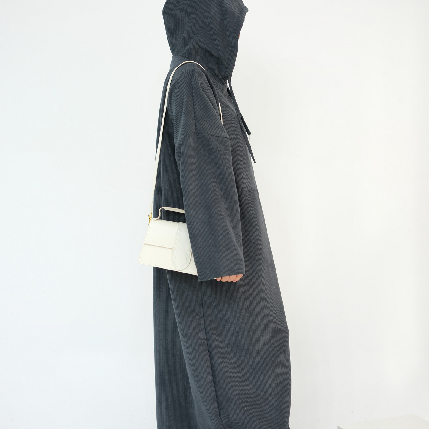 MH95 Corduroy Hooded Abaya with Pockets – Winter Casual Maxi Dress