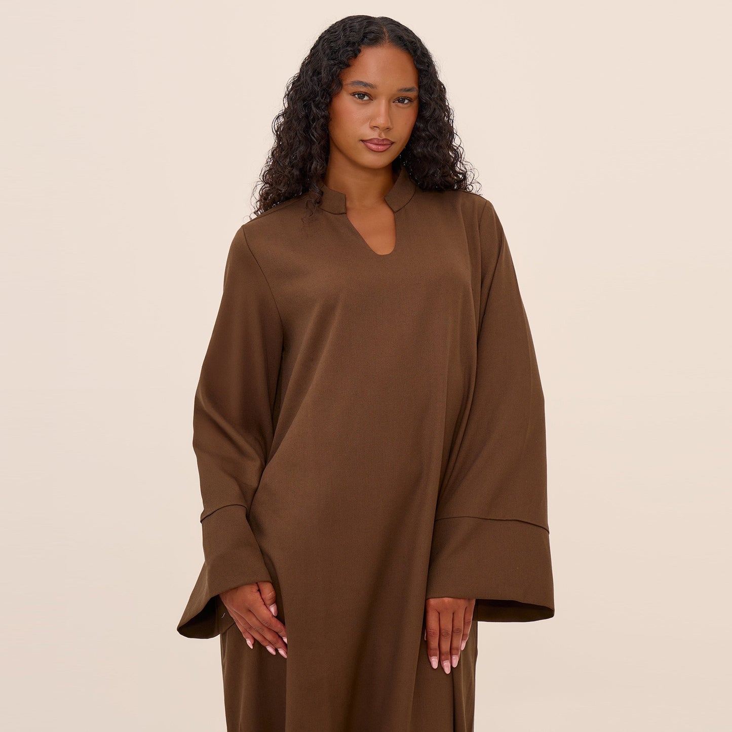 MH93 Plain Abaya Maxi Dress with Pockets – Opaque Wide Cuffs & V-Notch