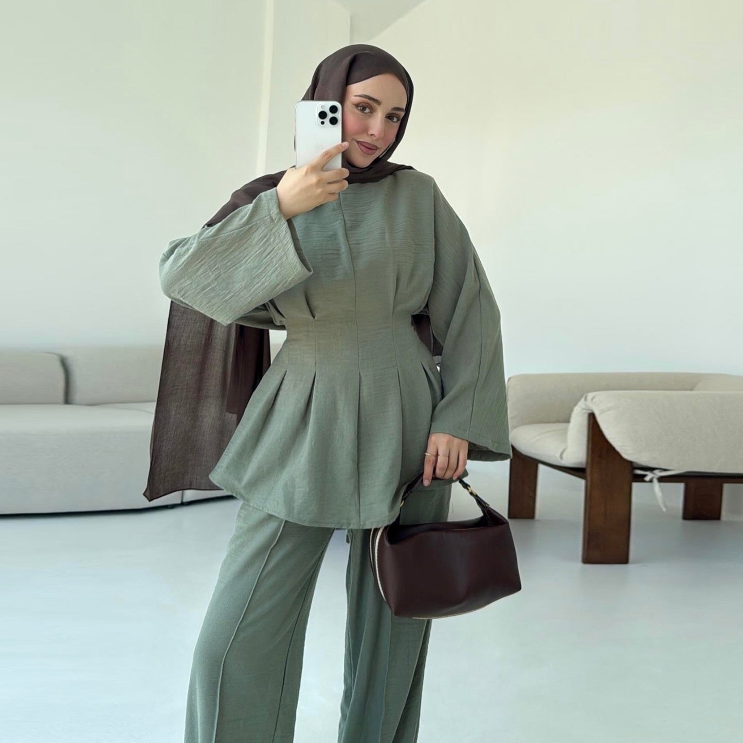 MH92 Modest Two-Piece Set – Ice-Silk Crepe Peplum Tunic & Wide-Leg Pants | Office • Travel • Eid Outfit
