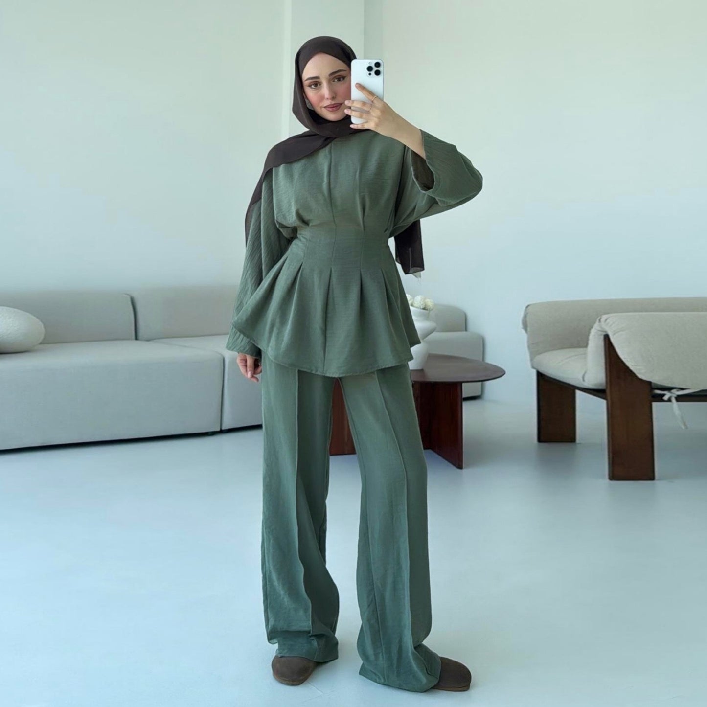 MH92 Modest Two-Piece Set – Ice-Silk Crepe Peplum Tunic & Wide-Leg Pants | Office • Travel • Eid Outfit