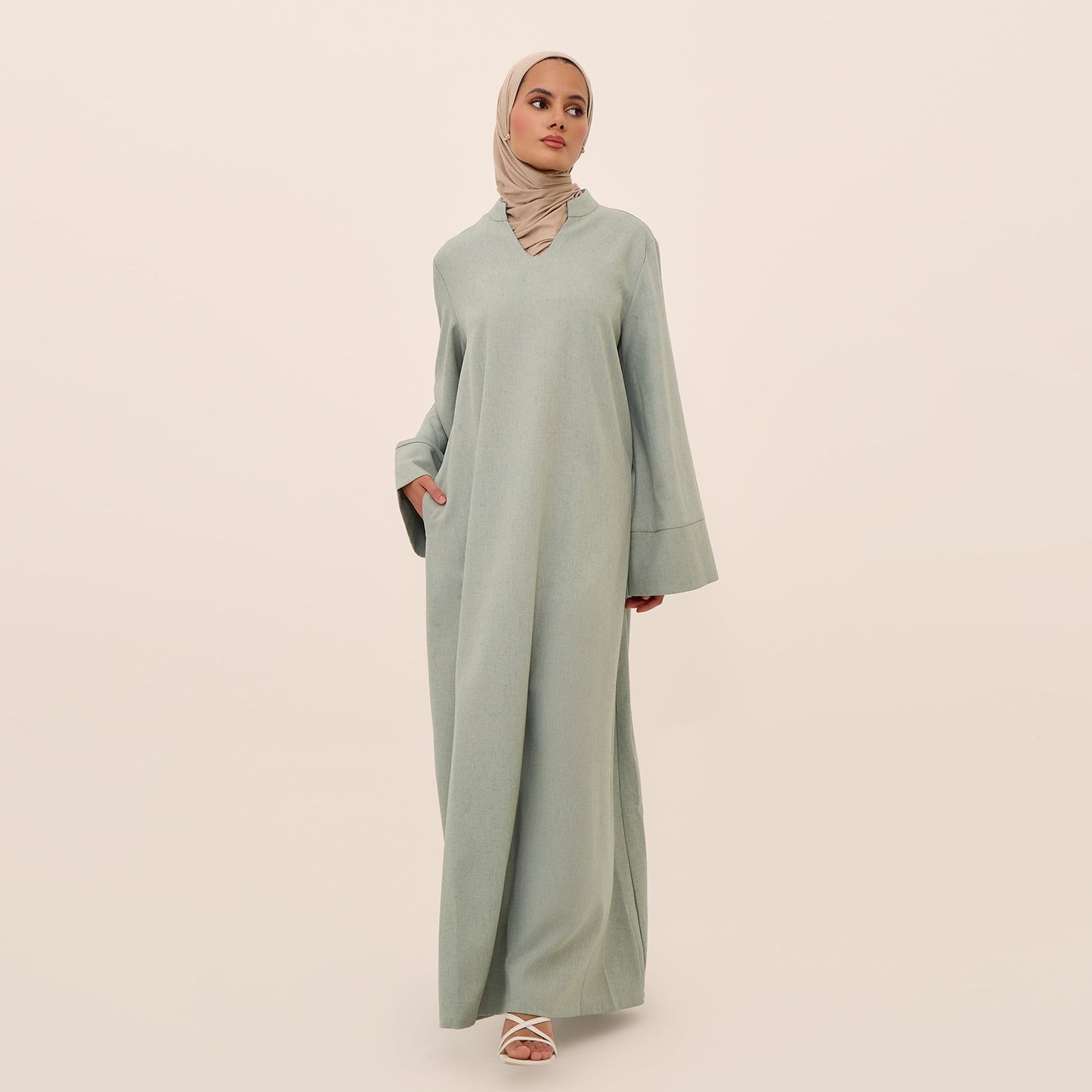 MH93 Plain Abaya Maxi Dress with Pockets – Opaque Wide Cuffs & V-Notch