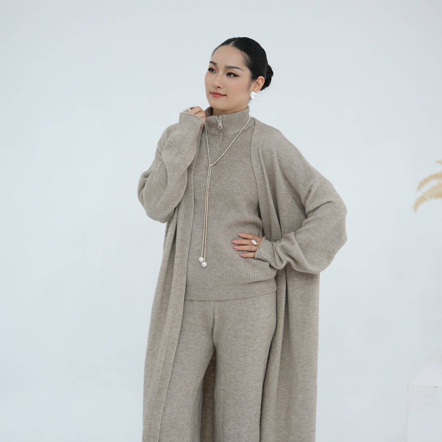 MH73 Muslim Women Winter Knit Abaya Set – 3-Piece Cardigan, Vest & Pants