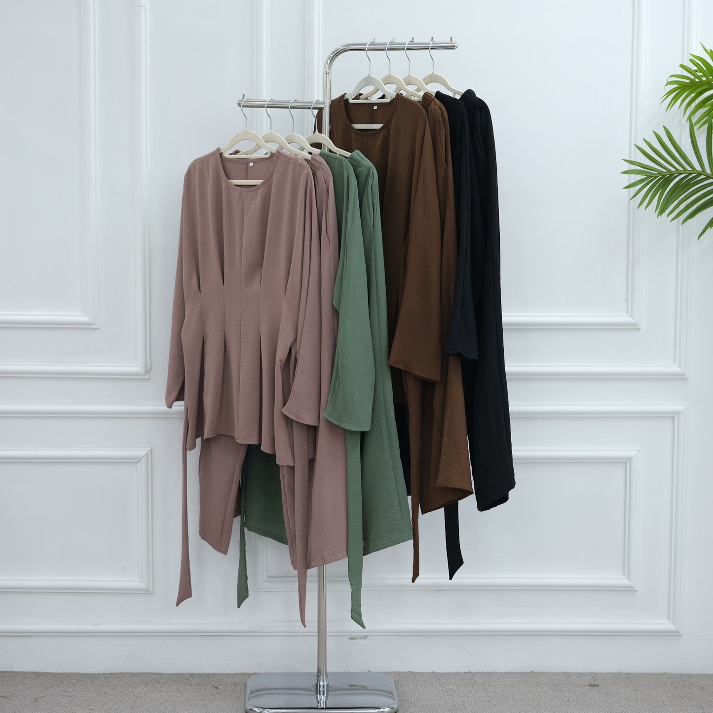 MH92 Modest Two-Piece Set – Ice-Silk Crepe Peplum Tunic & Wide-Leg Pants | Office • Travel • Eid Outfit