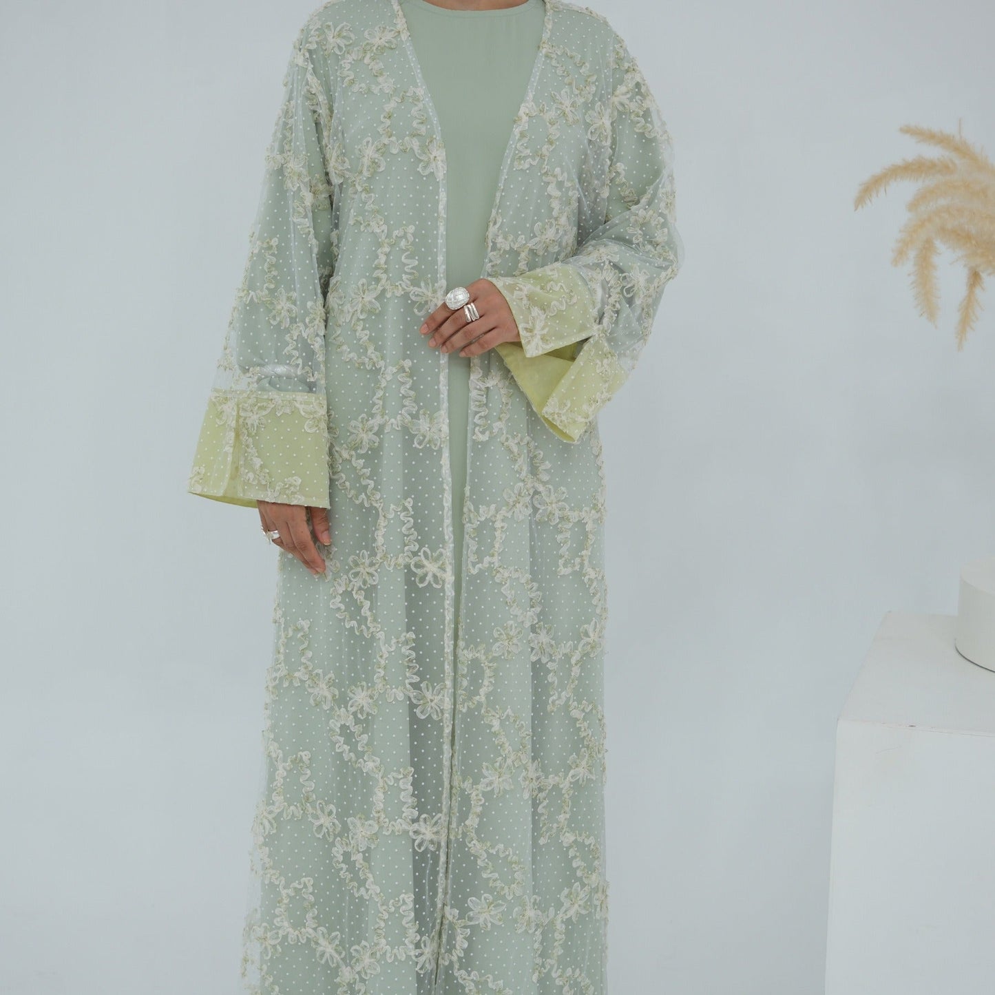 MH135 3D Floral Mesh Cardigan Abaya Set with Hijab – Elegant Modest Open Front Dress for Muslim Women