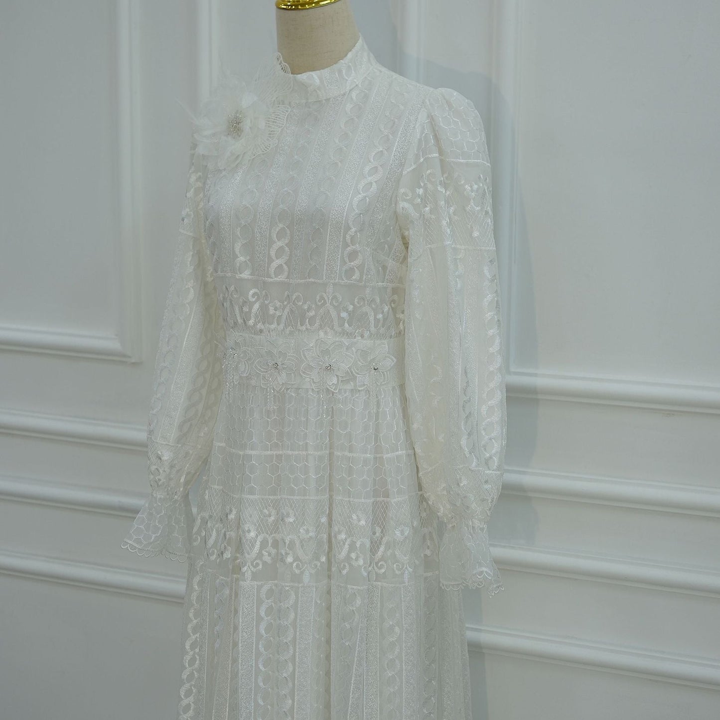 MH134 Elegant Embroidered Double Layer Abaya Dress – Luxury Modest Maxi Gown for Muslim Women
