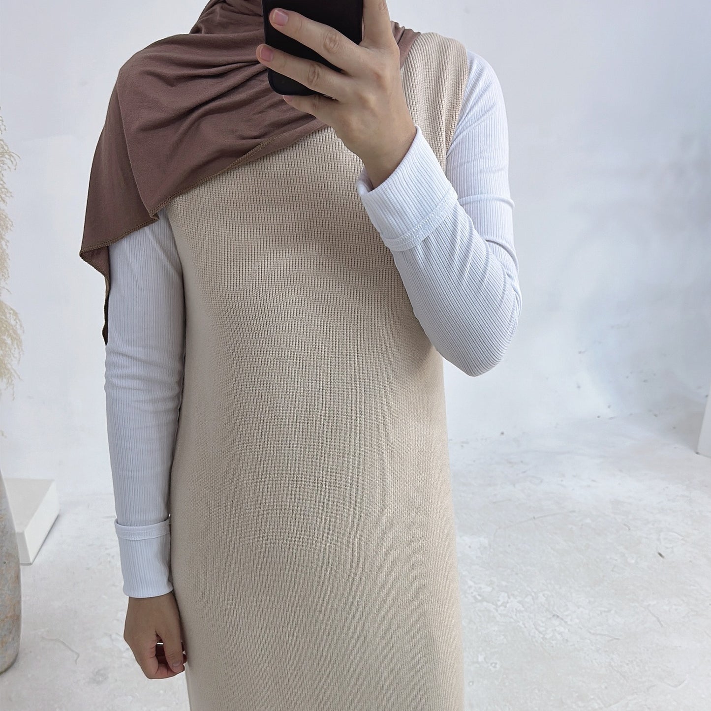 MH82 Winter Knit Abaya Set – 2-Piece Modest Co-ord (Open Cardigan + Inner Dress) with Pockets