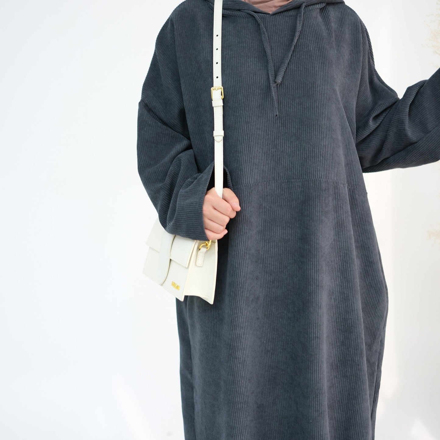 MH95 Corduroy Hooded Abaya with Pockets – Winter Casual Maxi Dress