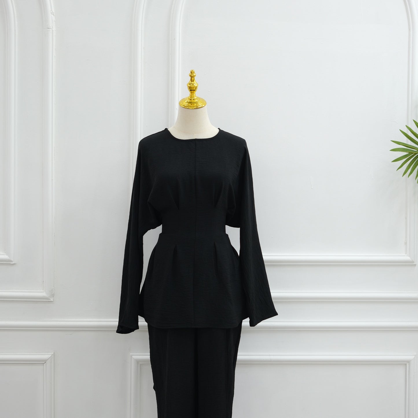 MH92 Modest Two-Piece Set – Ice-Silk Crepe Peplum Tunic & Wide-Leg Pants | Office • Travel • Eid Outfit