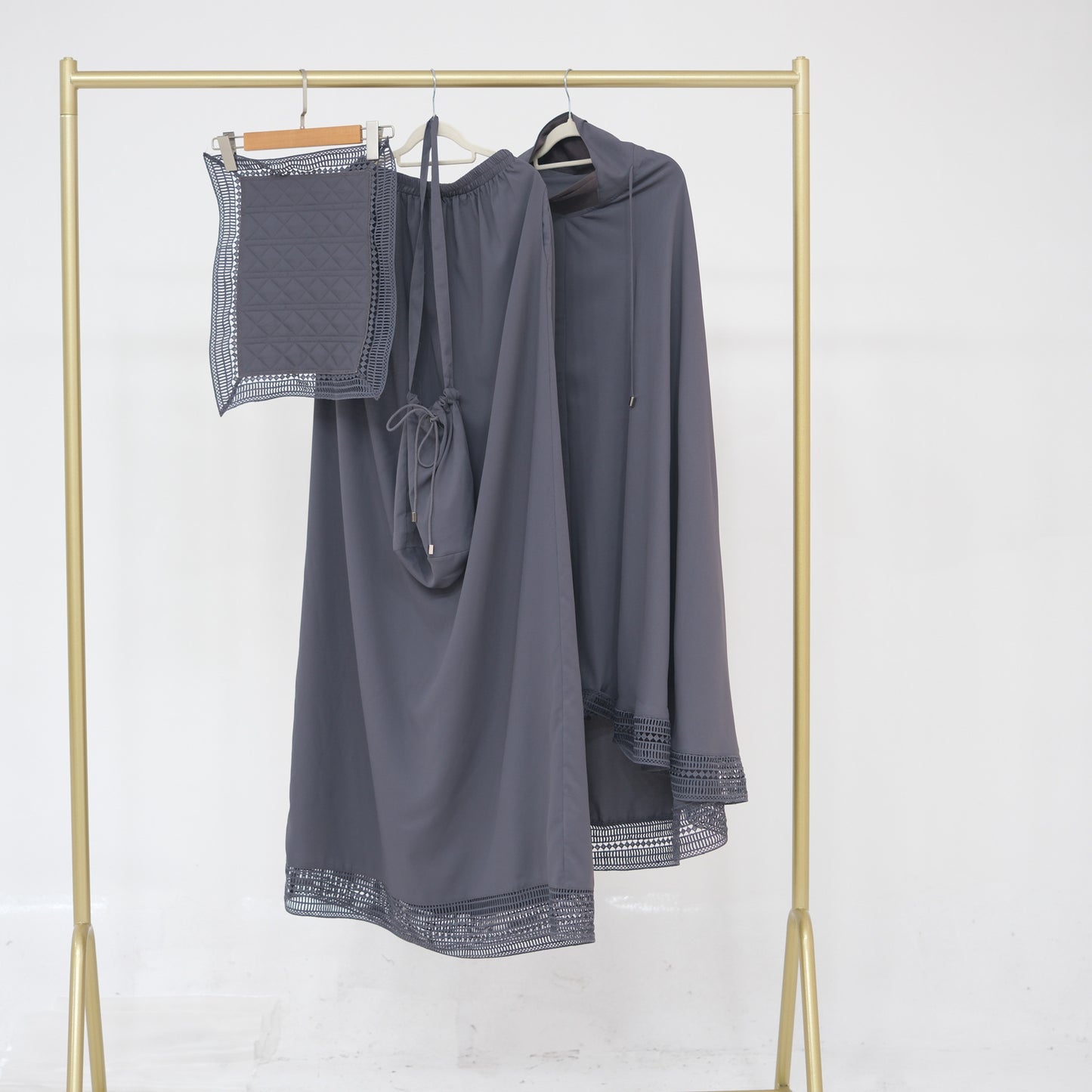 MH91 Khimar Prayer Set – 4-Piece Modest Outfit with Lace Trim & Drawstring Bag