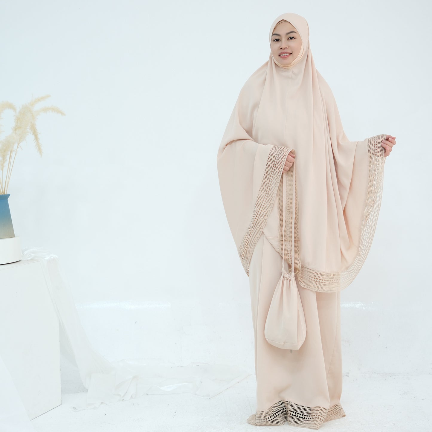 MH91 Khimar Prayer Set – 4-Piece Modest Outfit with Lace Trim & Drawstring Bag
