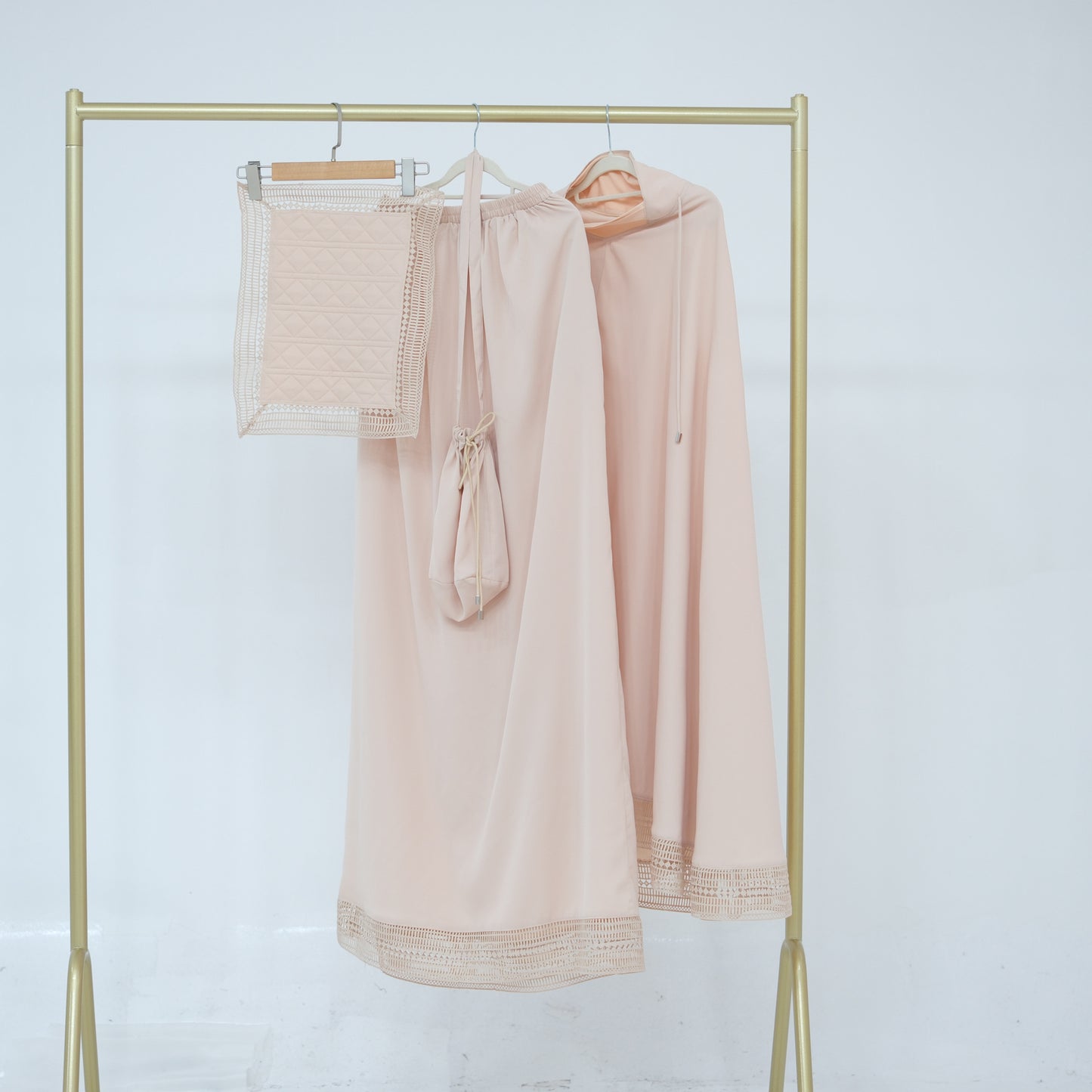 MH91 Khimar Prayer Set – 4-Piece Modest Outfit with Lace Trim & Drawstring Bag