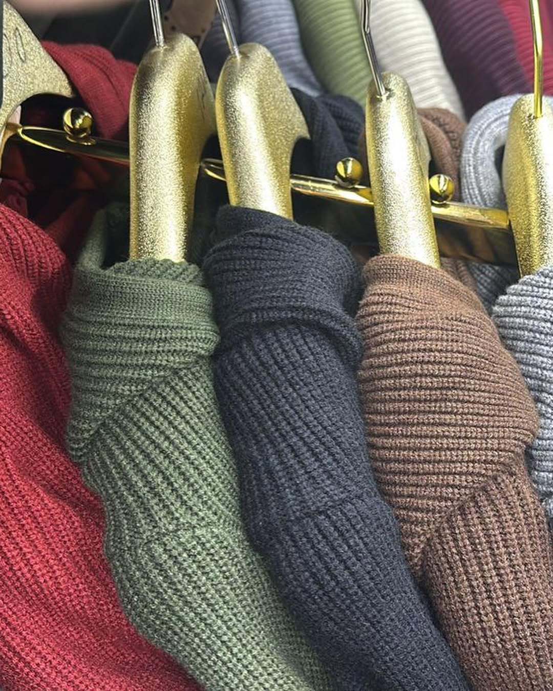 MH101 Modest Knit Hoodie & Skirt Set – Soft Ribbed Two-Piece Outfit