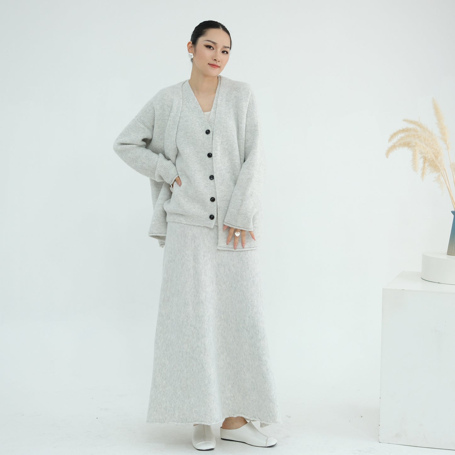 MH72 Winter Knit 3-Piece Abaya Set for Muslim Women – Modest Hijabi Co-ord (Cardigan + Vest + Skirt)