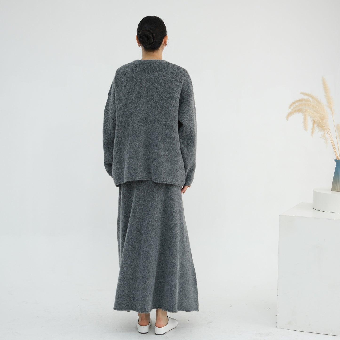 MH72 Winter Knit 3-Piece Abaya Set for Muslim Women – Modest Hijabi Co-ord (Cardigan + Vest + Skirt)