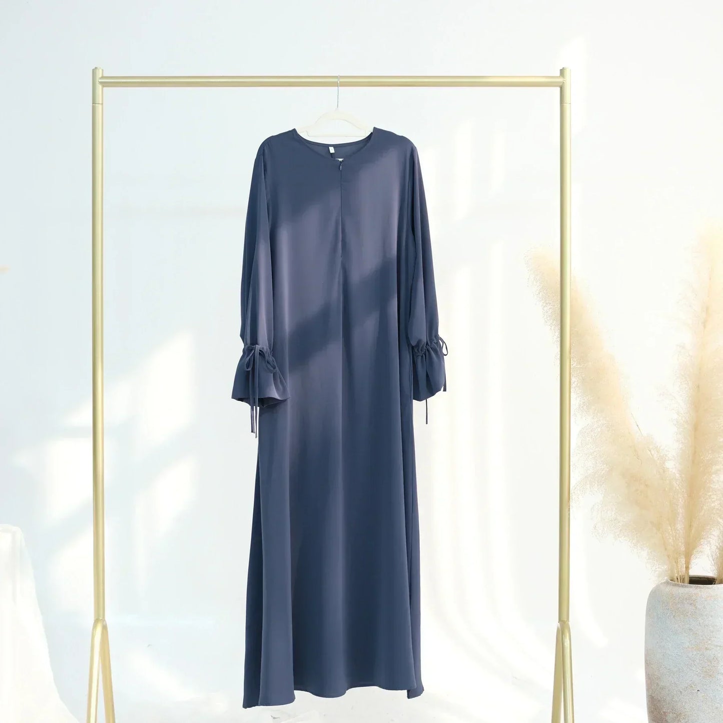 MH21 Muslim Women Nursing-Friendly Abaya – Hidden Zip, Pockets, Modest Maxi