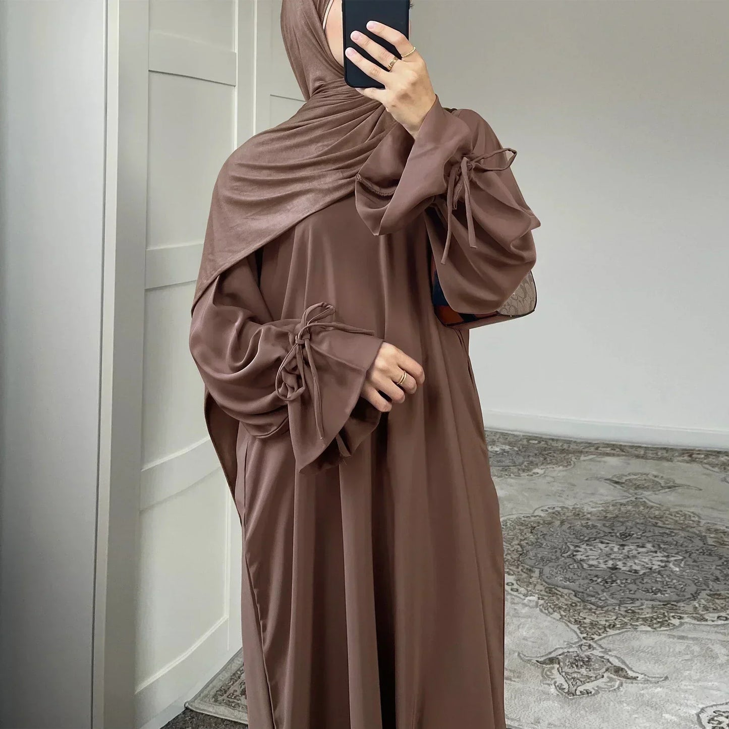 MH21 Muslim Women Nursing-Friendly Abaya – Hidden Zip, Pockets, Modest Maxi