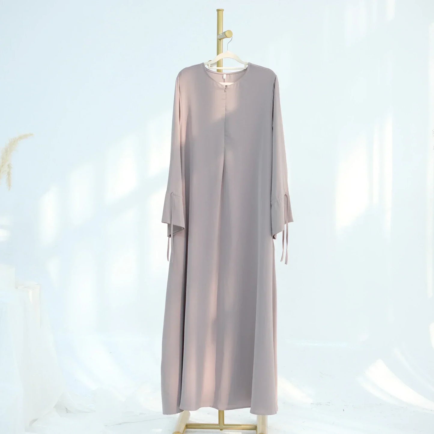 MH21 Muslim Women Nursing-Friendly Abaya – Hidden Zip, Pockets, Modest Maxi