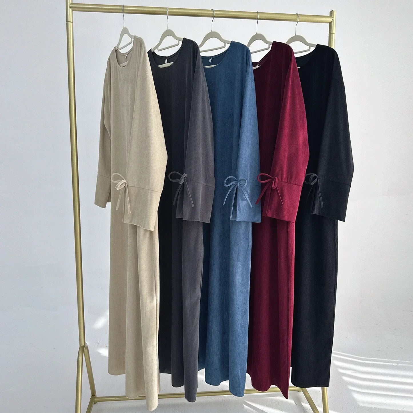 MH71 Muslim Women Corduroy Winter Abaya – Warm Modest Maxi with Pockets