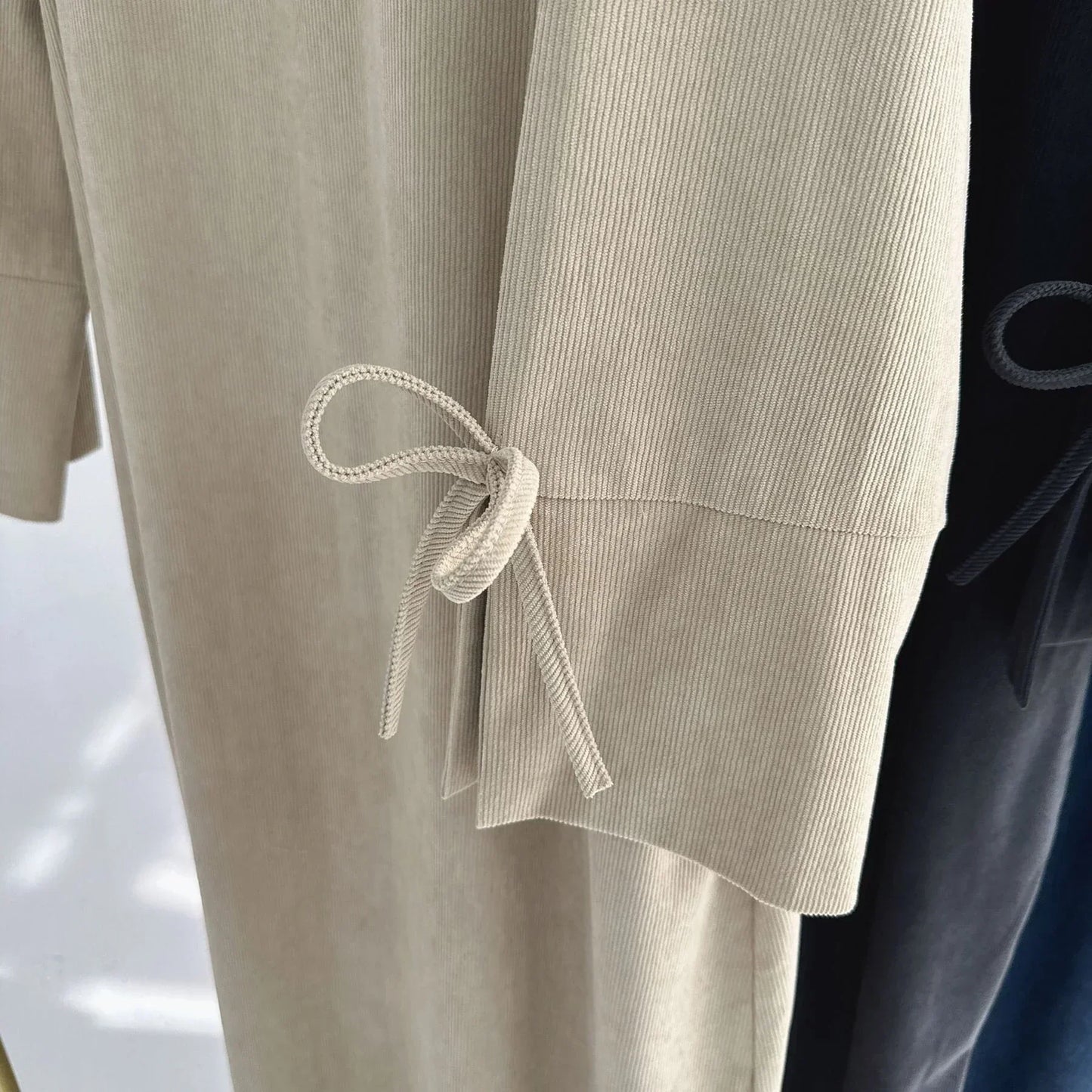 MH71 Muslim Women Corduroy Winter Abaya – Warm Modest Maxi with Pockets
