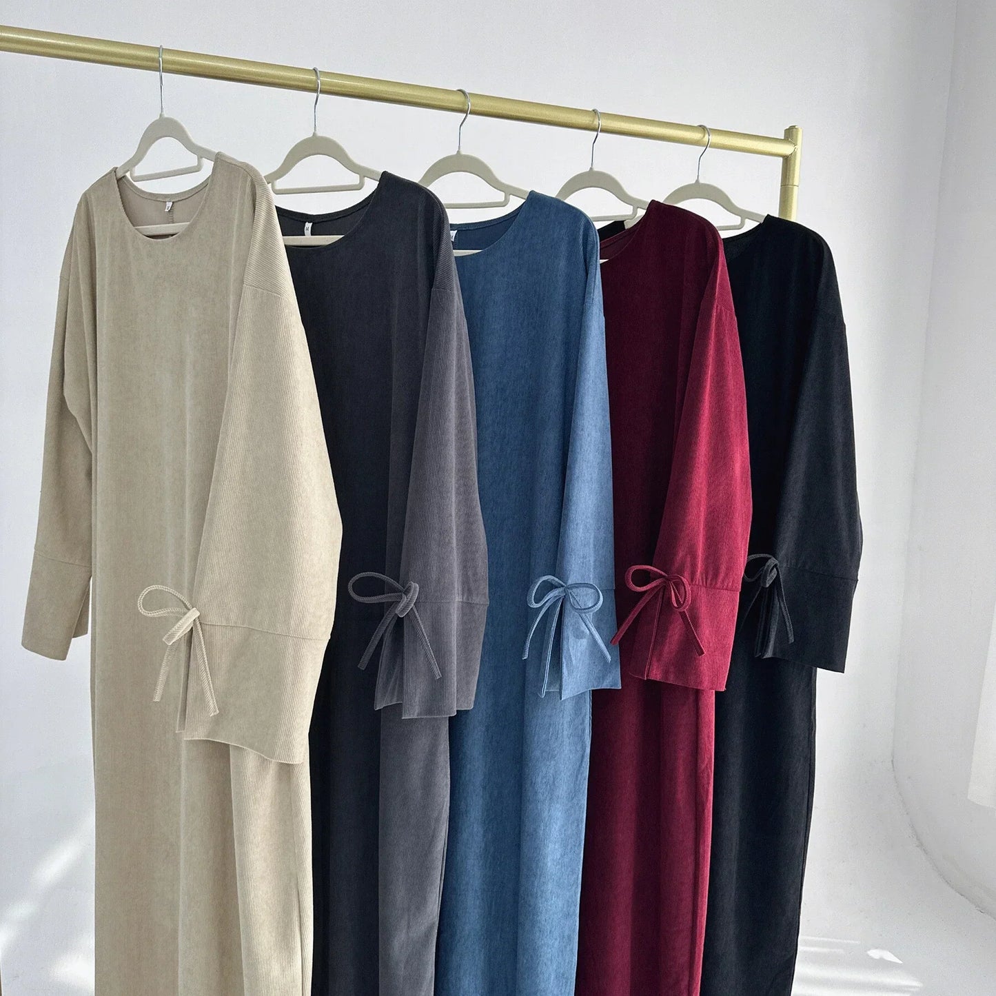 MH71 Muslim Women Corduroy Winter Abaya – Warm Modest Maxi with Pockets