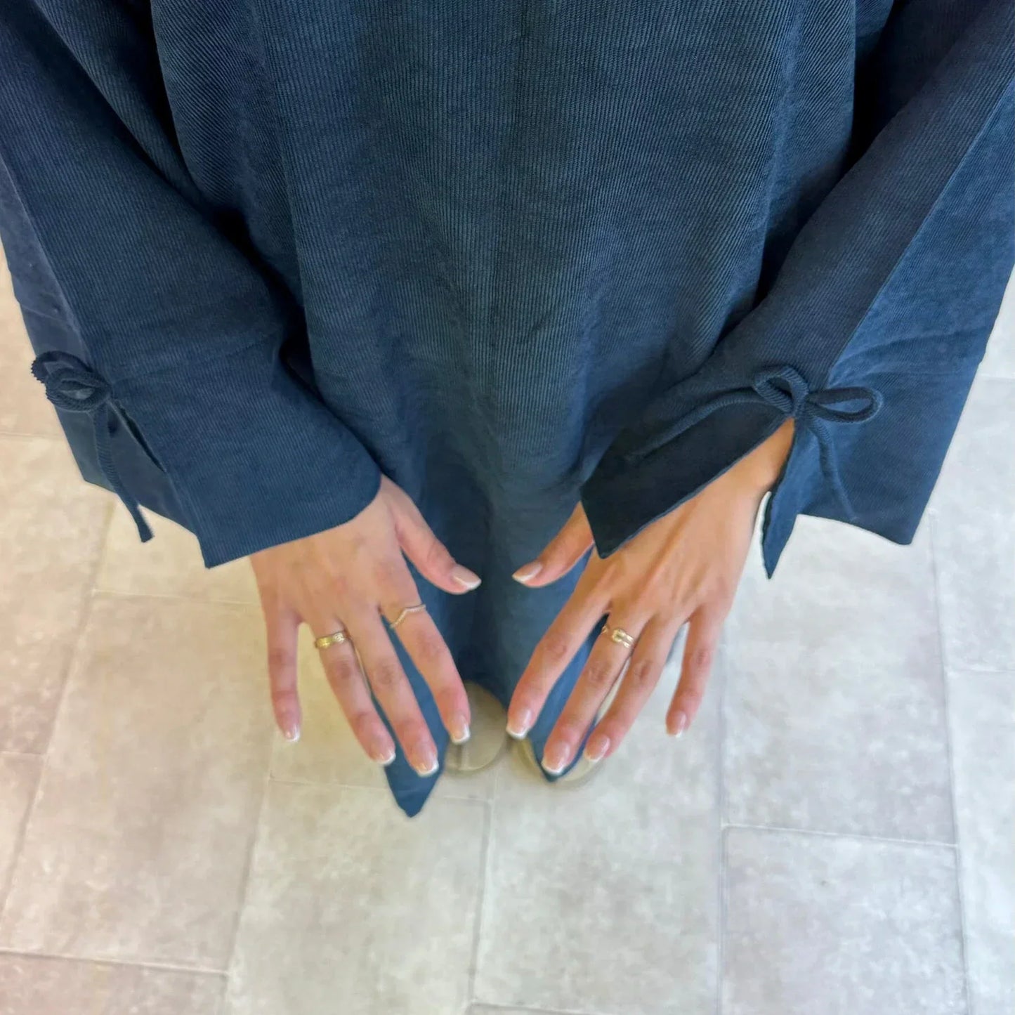 MH71 Muslim Women Corduroy Winter Abaya – Warm Modest Maxi with Pockets